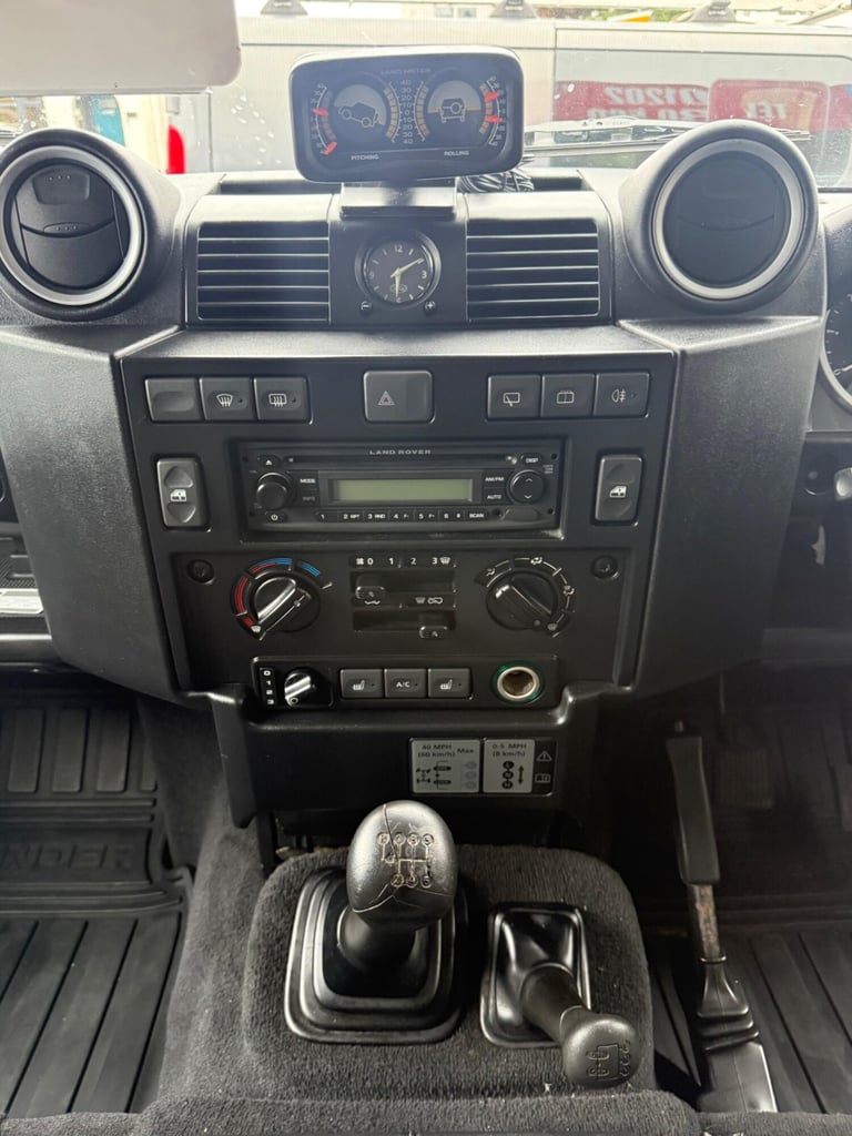 2025 Land Rover Defender 90 2.4 TDCi XS Station Wagon 4WD SWB Euro 4 3dr Diesel Manual