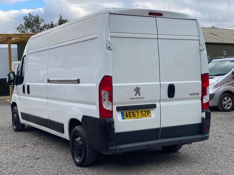 2017 Peugeot Boxer 2.0 BlueHDi 335 Professional L3 H2 Euro 6 5dr PANEL VAN Diesel Manual