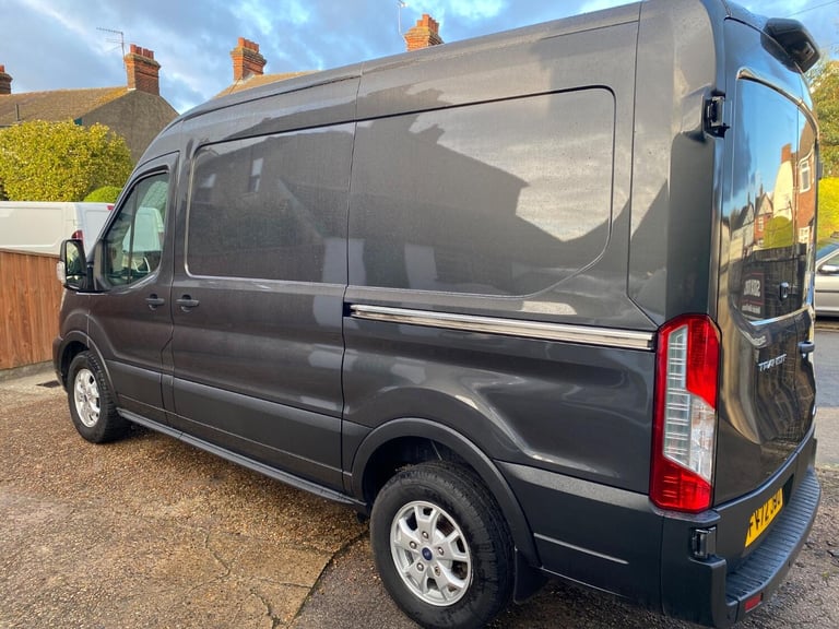 FORD TRANSIT 2.0 Transit Limited Van 350 L2 2.0L EcoBlue 130PS FWD 6 Speed