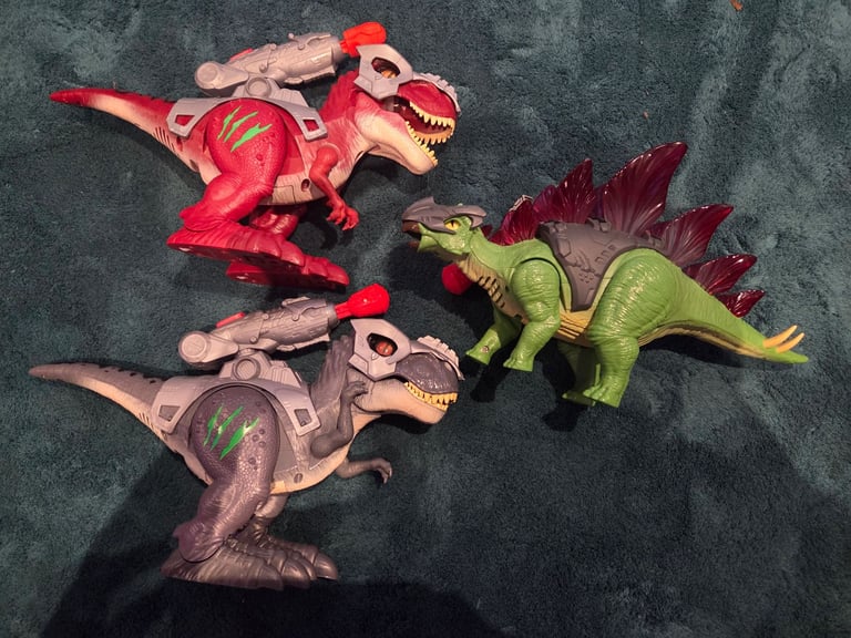 3 zuru dinosaurs 