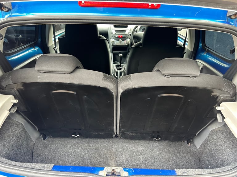 Peugeot, 107, Hatchback, 2011, Manual, 998 (cc),5 doors - Image 11