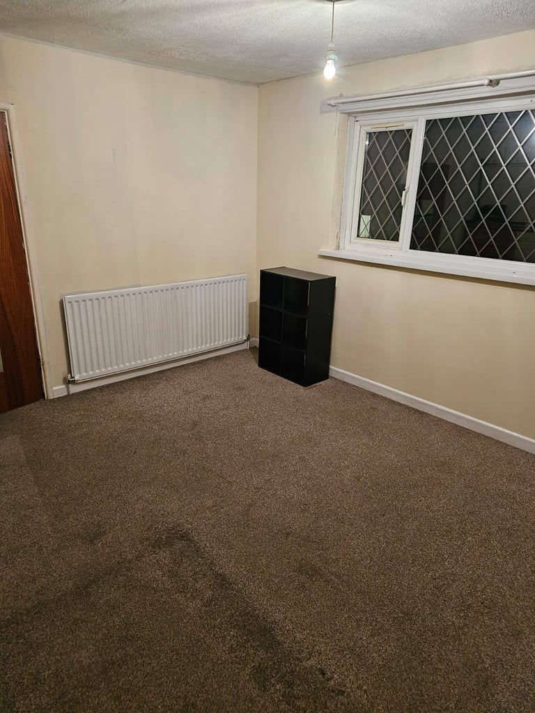3 bedroom property located in Dudley