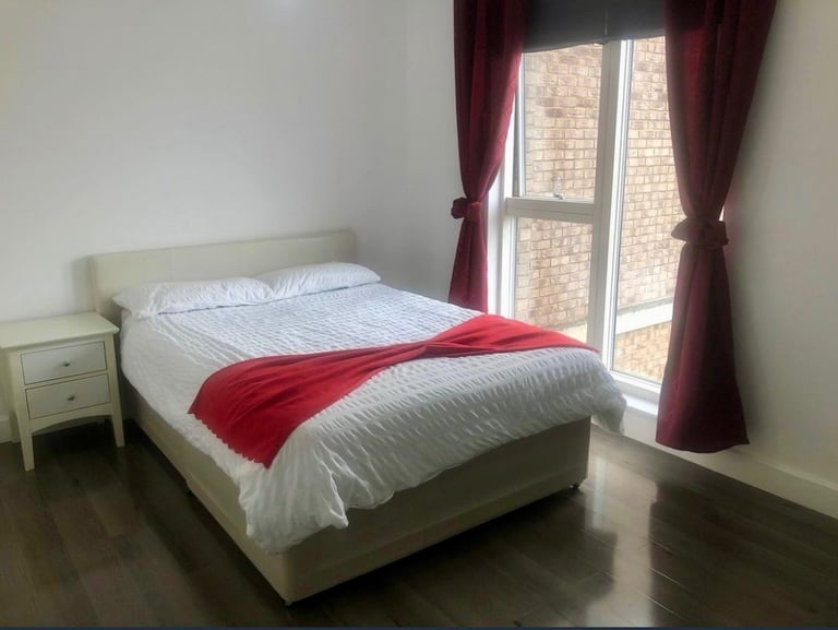 Flat To Share With Another Muslim Lady – Catford bridge station , Levisham London – £649/mon