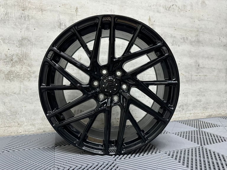 19" Motion R VS8 Alloy wheels Ford Transit Custom Van centre bore 74.5 6x120 Gloss Black