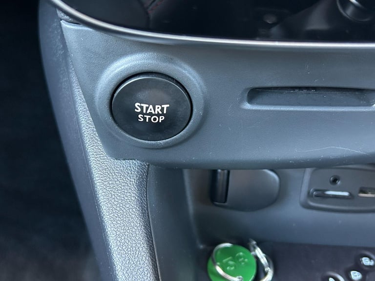 RENAULT CLIO 1.6 Renaultsport Nav 220 Trophy Auto 2017