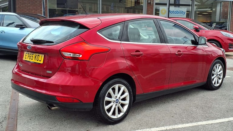 2016 Ford Focus 1.5 EcoBoost Titanium 5dr HATCHBACK PETROL Manual