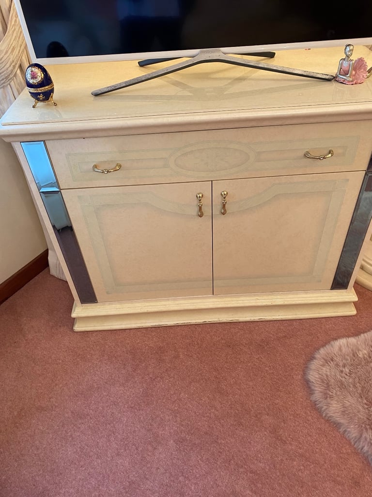Italian cream ivory gloss tv buffet cabinet 