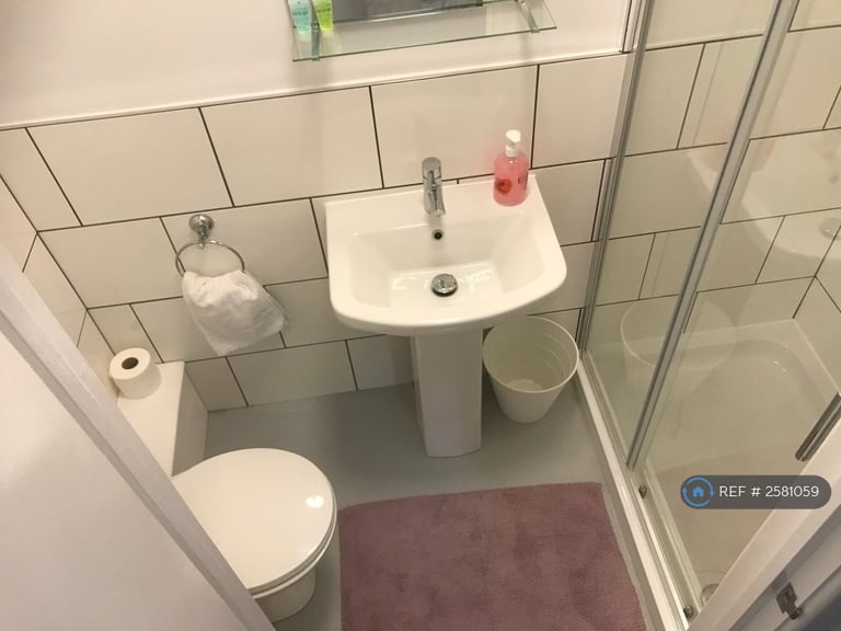 1 bedroom in Wostenholm Road, Sheffield, S7 (#2581059)