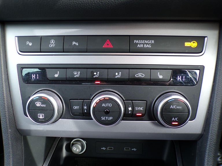 2022 SEAT Ateca 1.5 TSI EVO FR Sport SUV 5dr Petrol Manual Euro 6 (s/s) (150 ps) HATCHBACK Petrol...