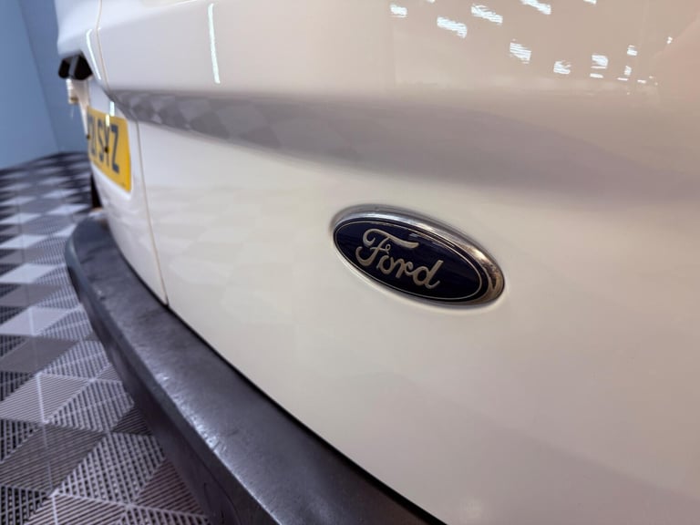 2021 Ford Transit Connect 1.5 230 EcoBlue Trend Crew Van L2 Euro 6 (s/s) 6dr PANEL VAN Diesel Manual