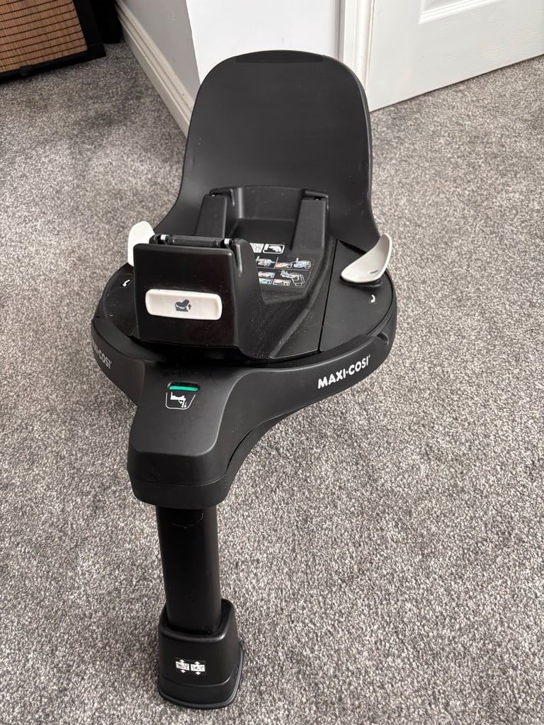 image for Maxi Cosi FamilyFix 360 Pro isofix base 