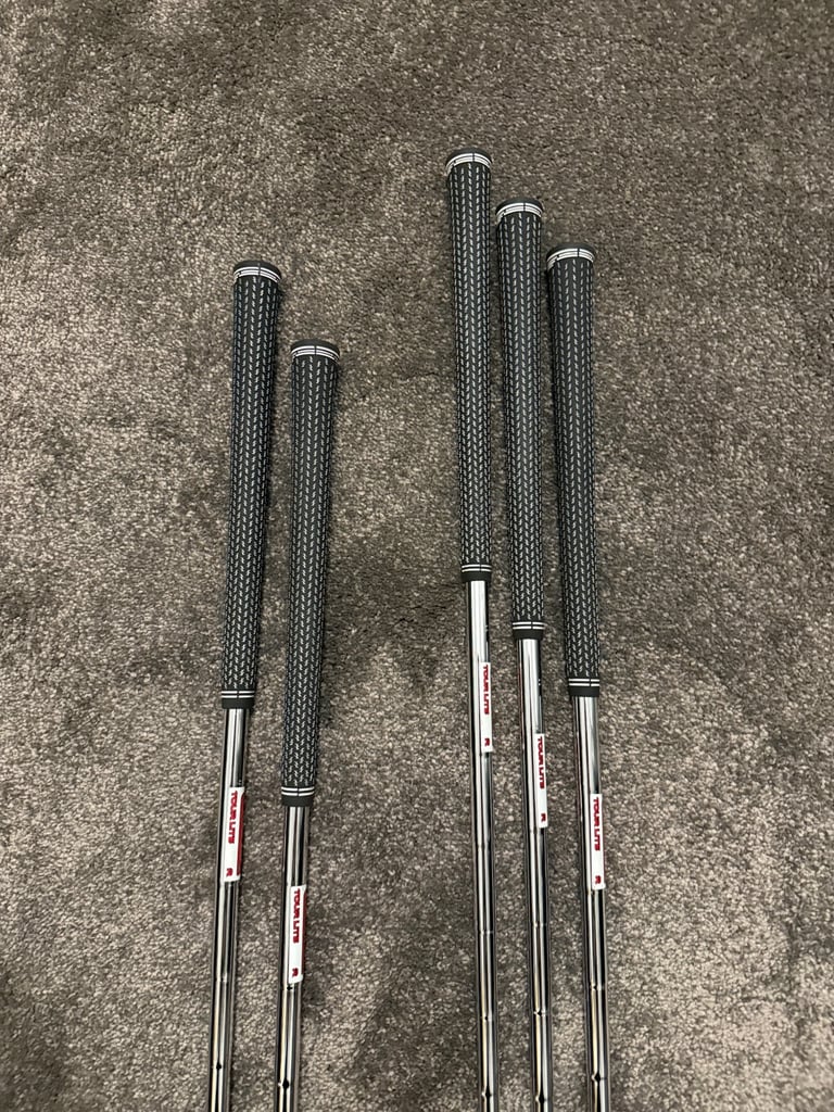 Cobra Aerojet iron set 6-PW with KBs shafts 