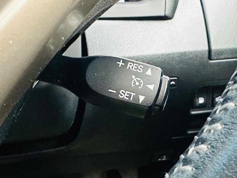 2014 Lexus RX 3.5 450h V6 Advance SUV 5dr Petrol Hybrid CVT 4WD Euro 5 (s/s) (Pan Roof) ( ESTATE ...