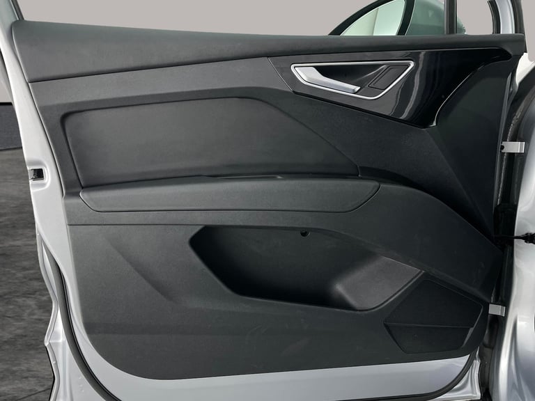 2021 Audi Q4 e-tron 35 S line SUV 5dr Electric Auto 55kWh (170 ps) - LANE DEPARTURE  - SPORTS S S...