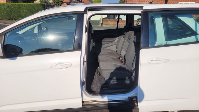 Ford, GRAND C-MAX, MPV, 2013, Manual, 1560 (cc), 5 doors 7 seater