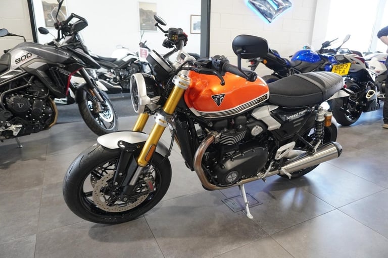 Triumph Speed Twin 1200 RS, 2025, Baja Orange. IN STOCK NOW
