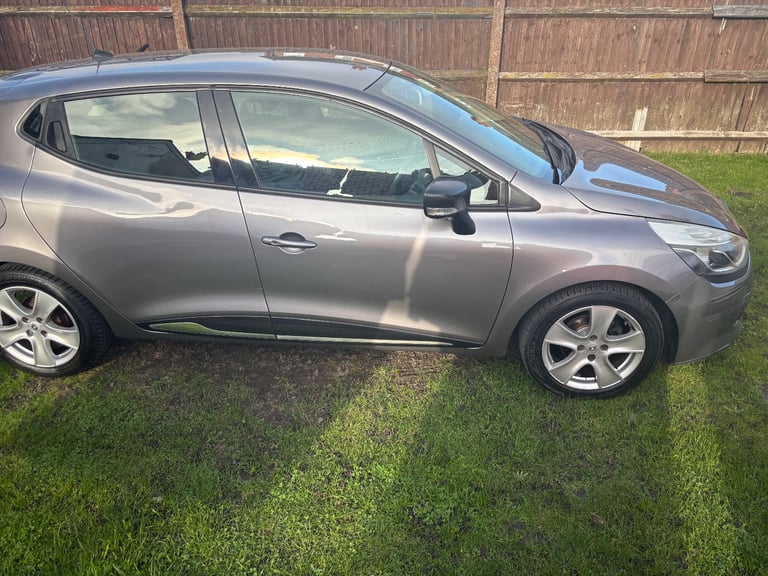 Renault, CLIO, Hatchback, 2014, Manual, 898 (cc), 5 doors