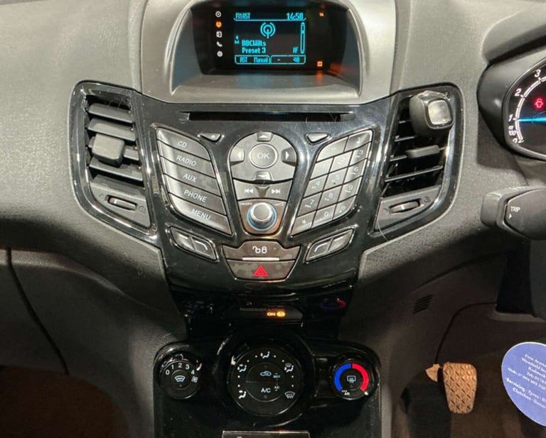 2015 Ford Fiesta 1.0 Fiesta Zetec 5dr Hatchback Petrol Manual