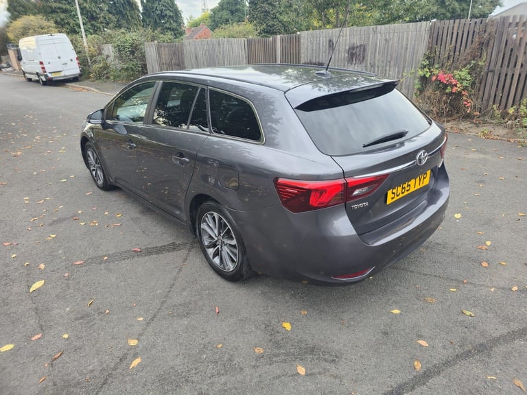 2015 Toyota Avensis 1.6D Business Edition Plus 5dr ESTATE DIESEL Manual