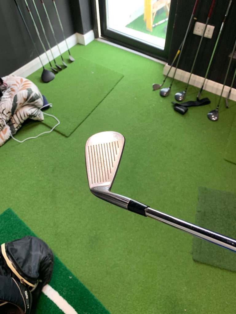 FULL SET 2-Pw, Bag, bushnell & umbrella.