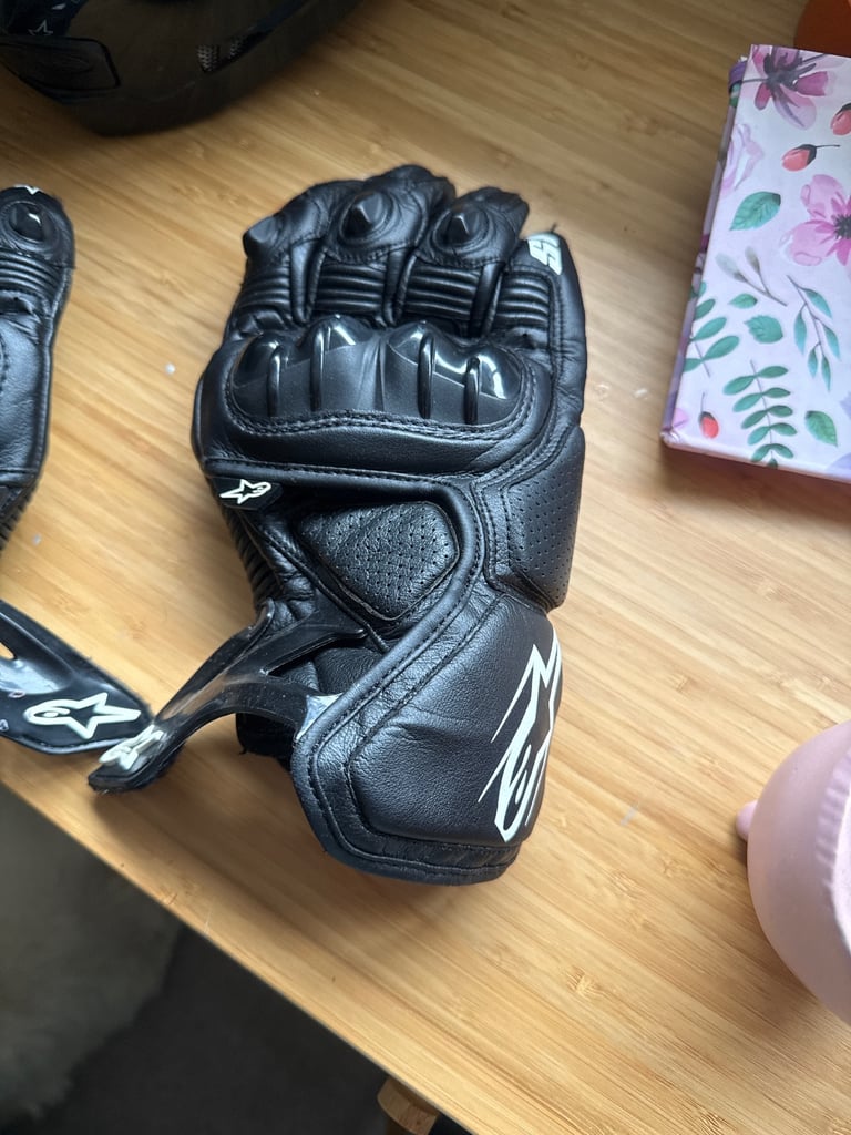 Alpine star S1 motorcycle gloves