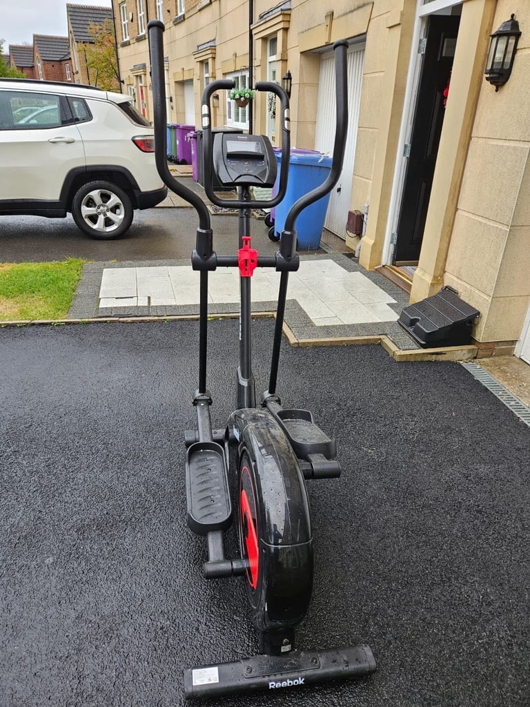 Reebok One GX40S Cross Trainer - Very good condition