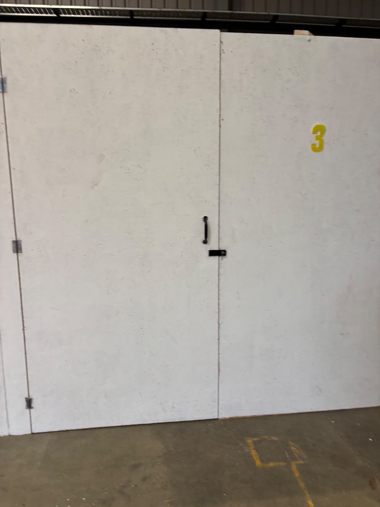 In side 12ft by 8ft storage to rent in side of a factory 
