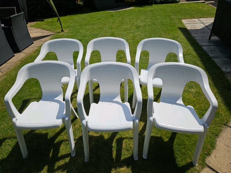Gumtree plastic chairs hotsell