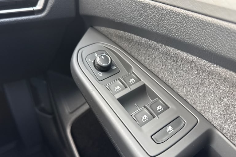 2025 Volkswagen Golf 1.5 eTSI 150 Match 5dr DSG Hatchback PETROL Automatic