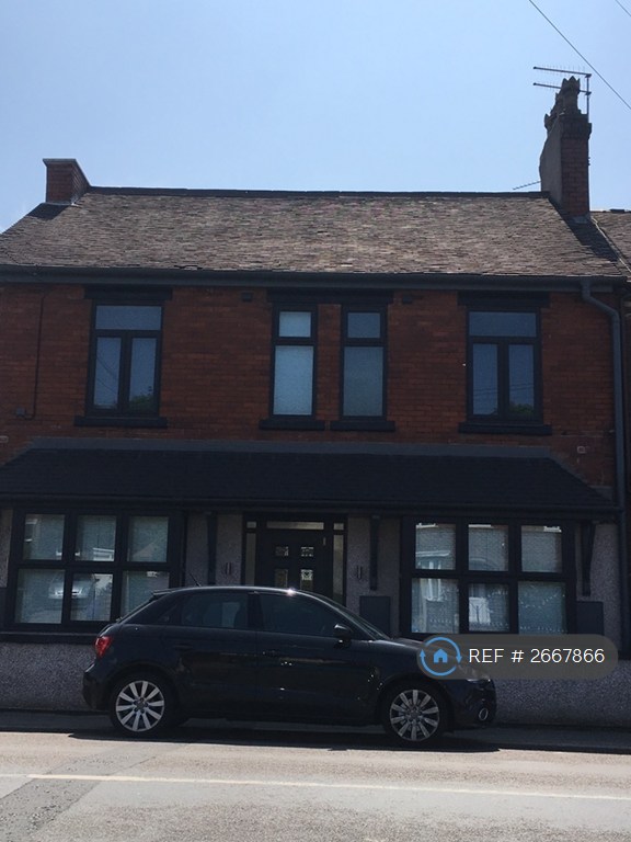 1 bedroom flat in Dimsdale Parade, Newcastle, ST5 (1 bed) (#2667866)