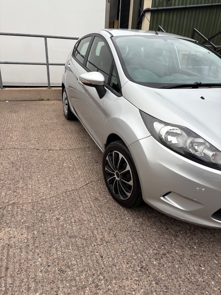 Ford, FIESTA, Hatchback, 2010, Manual, 1242 (cc), 5 doors
