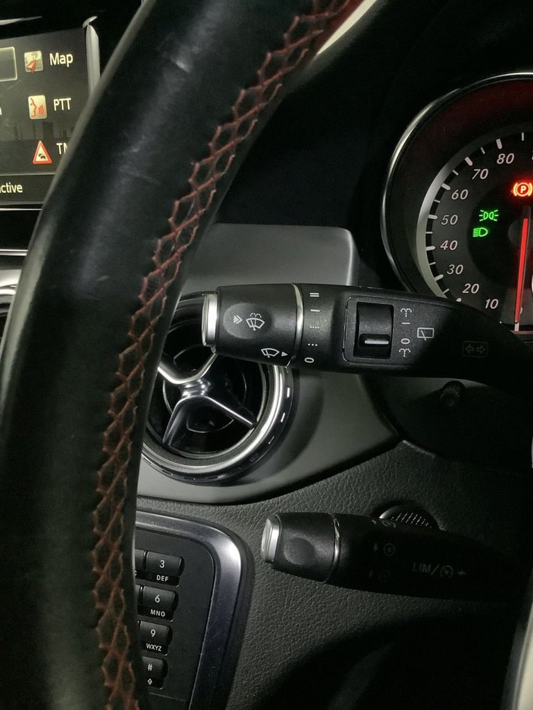 2015 Mercedes-Benz GLA 2.1 GLA220 CDI AMG Line SUV 5dr Diesel 7G-DCT 4MATIC Euro 6 (s/s) (170 ps)...