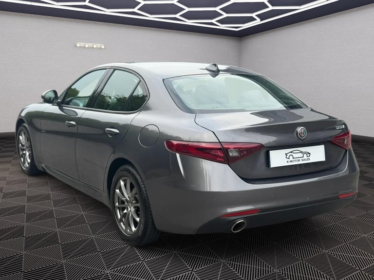 2019 Alfa Romeo Giulia 2.0T Super Auto Euro 6 (s/s) 4dr SALOON Petrol Automatic
