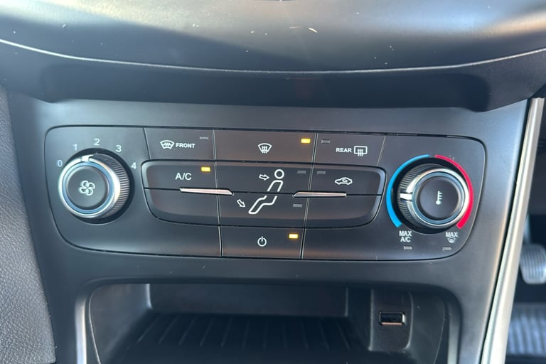  Ford Focus 1.0t Ecoboost Zetec Edition Hatchback 5dr Petrol Manual Euro 6 s/s