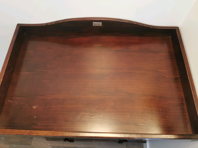 Silver cross toddler bed and changing unit / chest of drawers 