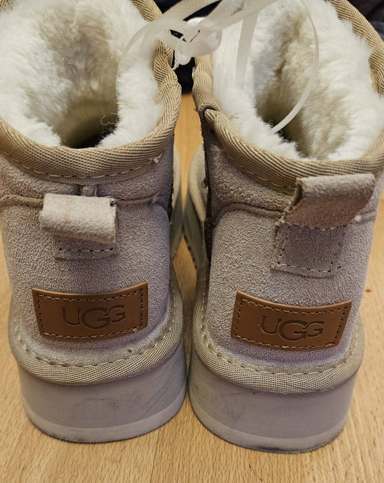 Ladies ugg boots