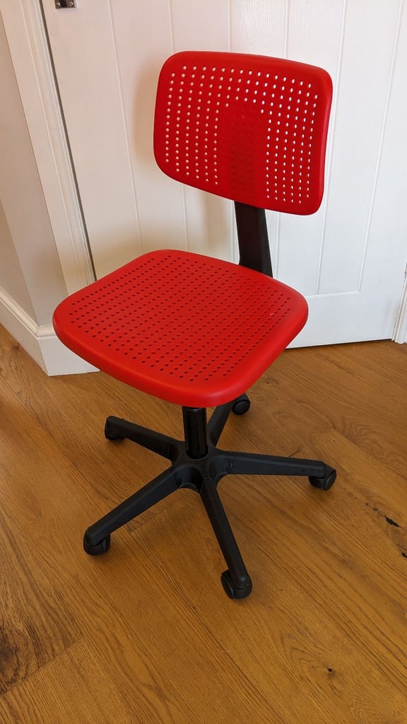 IKEA kids chair Swivel