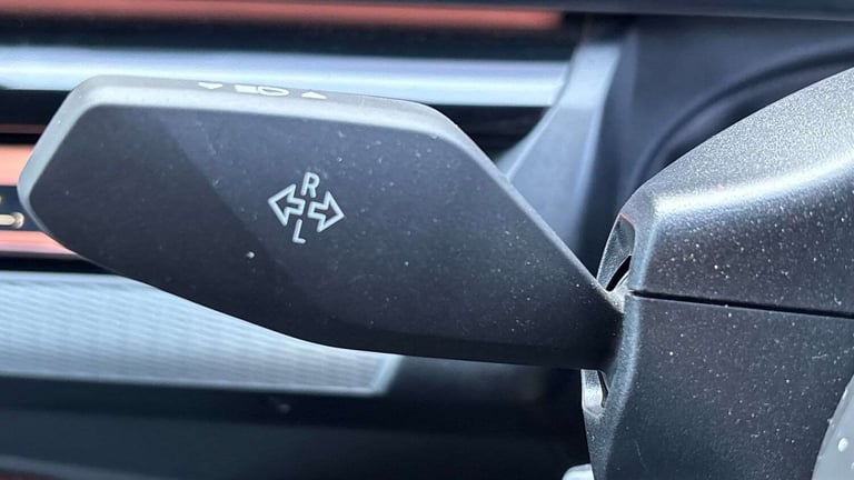 2025 BMW 5 Series 550e xDrive M Sport Pro 4dr Auto SALOON PETROL/ELECTRIC Automatic