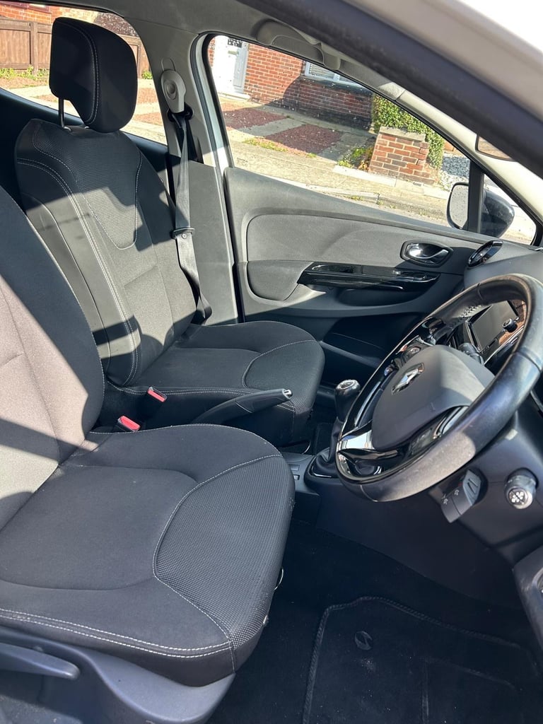 Renault, CLIO, Hatchback, 2014, Manual, 1149 (cc), 5 doors