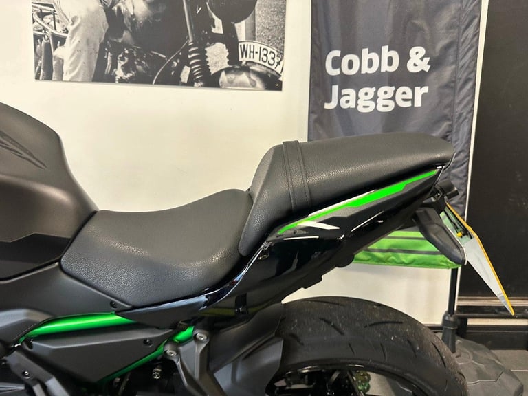 KAWASAKI Z650-1 OWNER-TAIL TIDY-RandG BUNGS-KAWASAKI WARRANTY