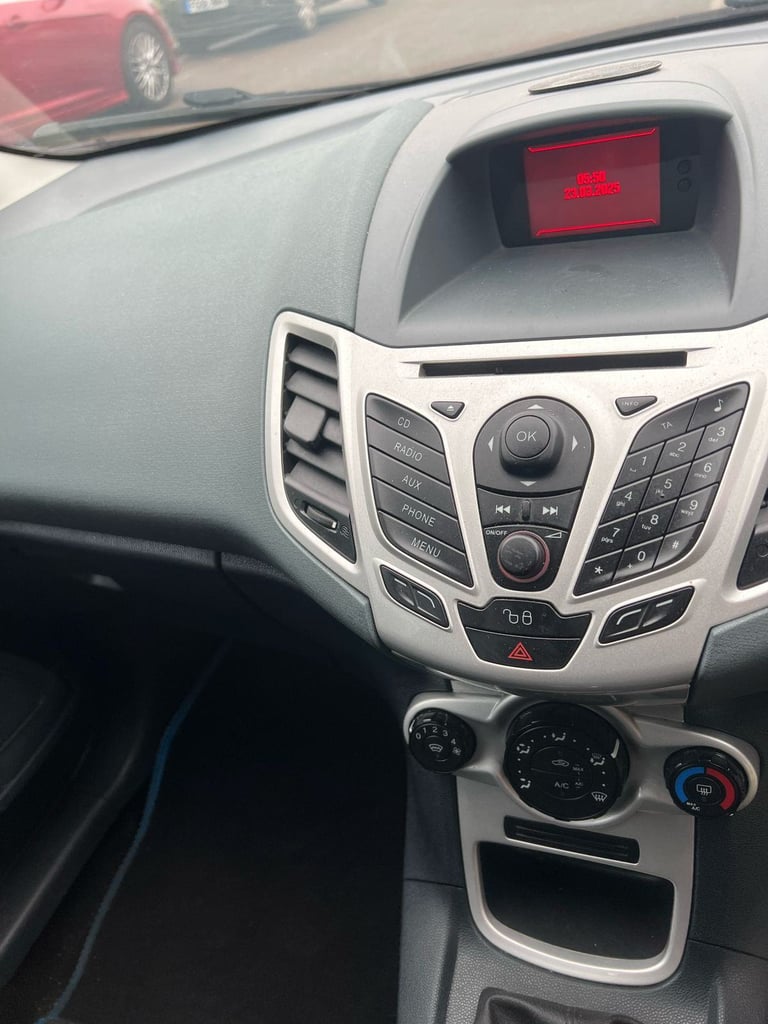 Bargain sale! Ford, FIESTA, Hatchback, 2011, Manual, 1242 (cc), 3 doors