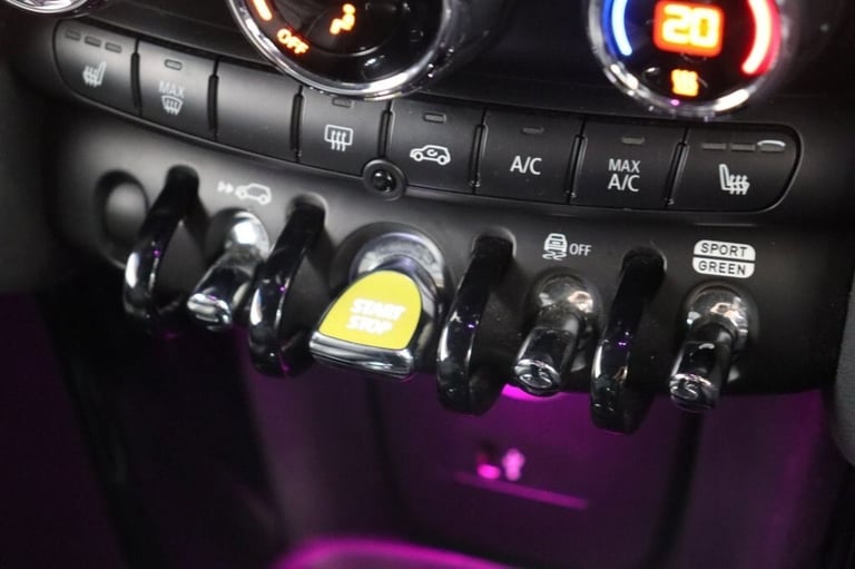 2020 MINI Electric Hatch Cooper SE 32.6kWh Level 2 3dr Auto (SAT NAV, HALF LEATHER) Hatchback ELE...