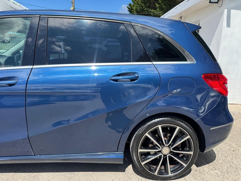 2025 Mercedes-Benz AROCS 1.6 B 180 Blue Efficiency MPV PETROL Automatic