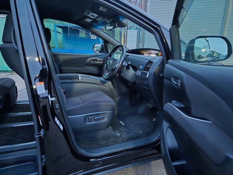 2016 Toyota Estima Aeras ULEZ compliance warranted mileage   Hybrid Electric Automatic