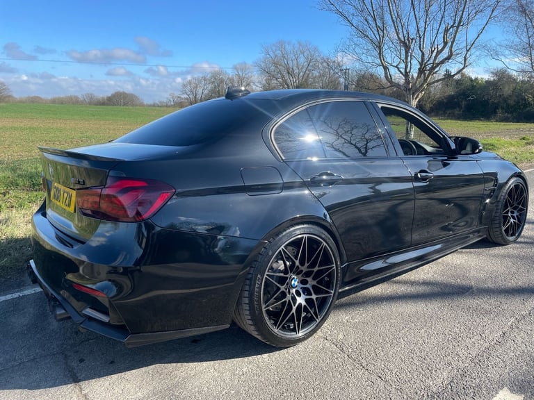 2018 (18) BMW M3 COMPETITION PACK DCT SALOON 3.0 BI TURBO + BLACK + INDIVIDUAL 