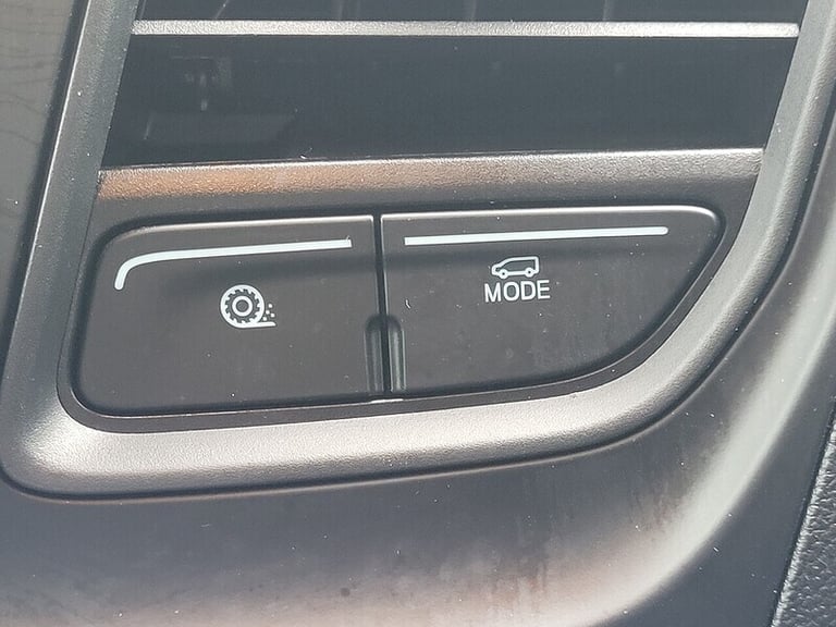 2022 Ford Transit 350 EcoBlue Leader Luton TDCI 130ps 4.1m with Air Con, Tail Lift &amp; 1 Owner ...