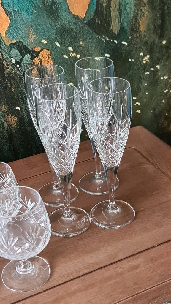 LEAD CRYSTAL GLASSES AND DECANTER 