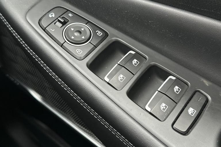 2021 Hyundai Santa Fe 1.6 TGDi Plug-in Hybrid Premium 5dr 4WD Auto Automatic Estate Petrol Parall...