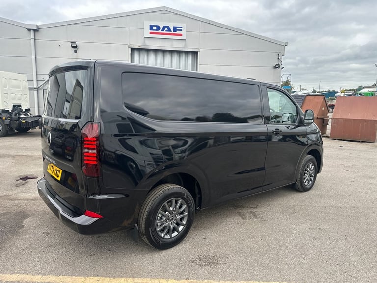  Volkswagen Transporter Panel Van 2.0 Tdi T28 Commerce Pro Panel Van 5dr Diesel
