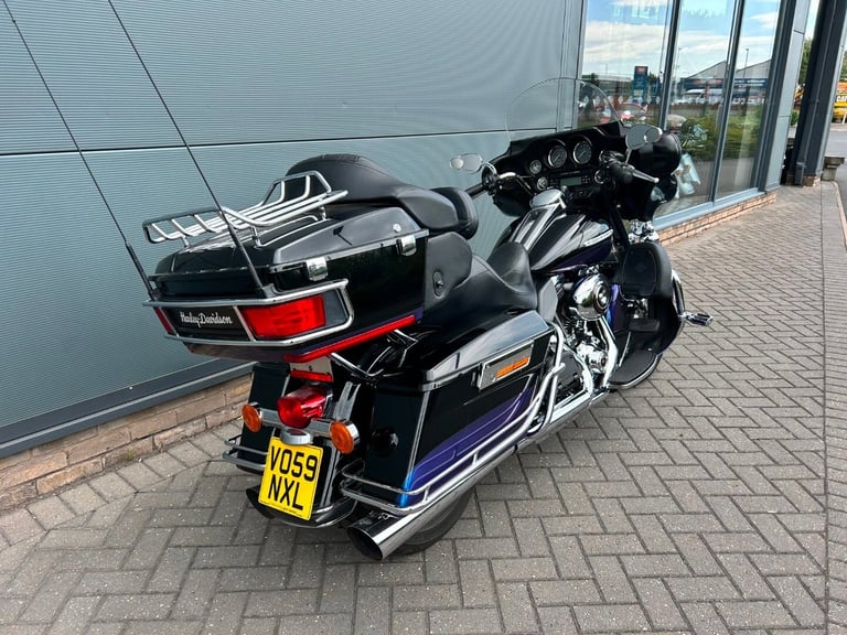 2009 Harley-Davidson TOURING FLHTK ELECTRA GLIDE ULTRA LIMITED FLHTK Two-Tone (10MY) Custom DIESE...